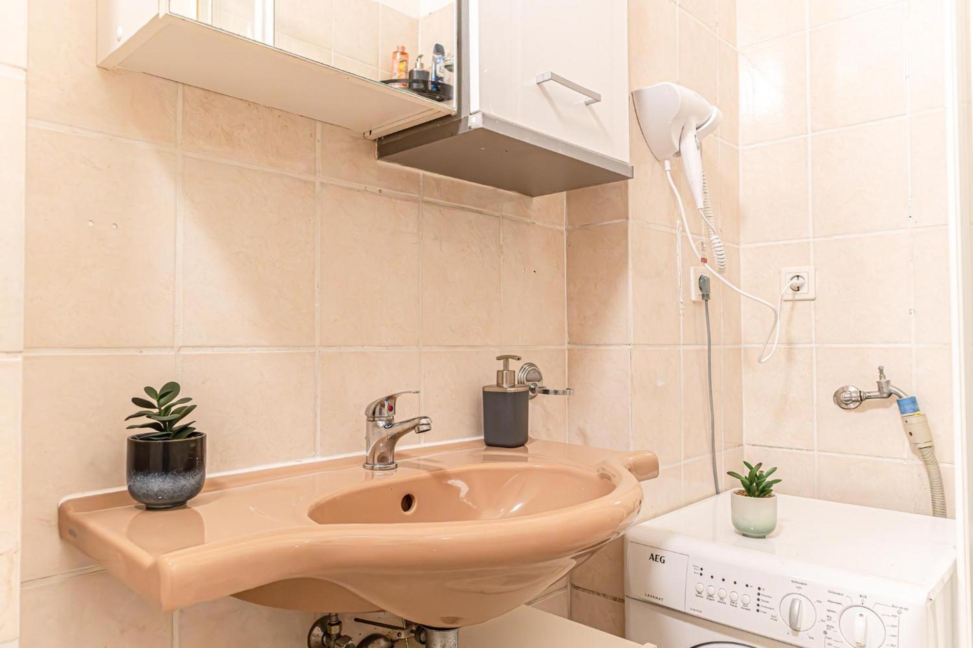Friendly 2Br Apt-Near U6 Station Am Schoepfwerk Wiedeń Zewnętrze zdjęcie